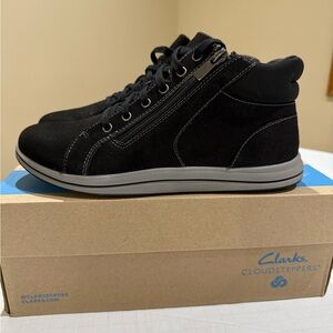 Clarks Women’s  Breeze Gilde Black  Sneakers